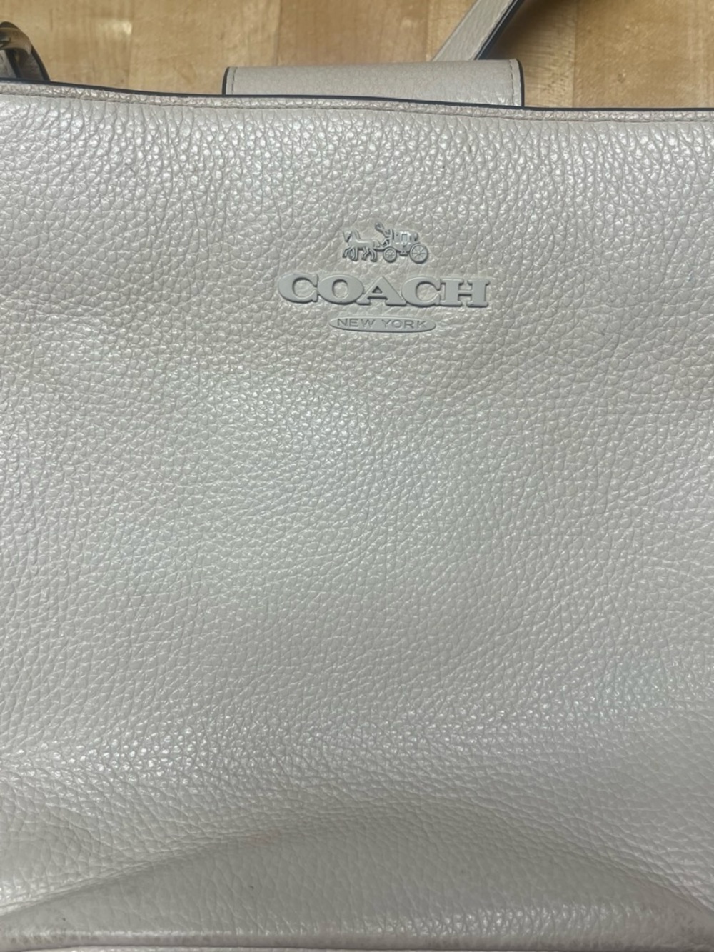 Coach purse - Picture 3 of 4
